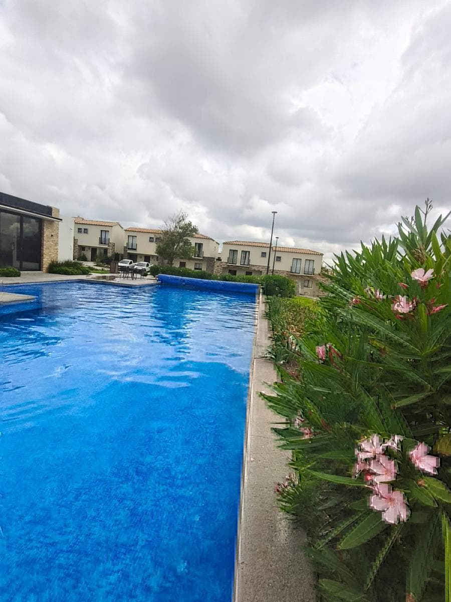 House in the Capital Sur Subdivision