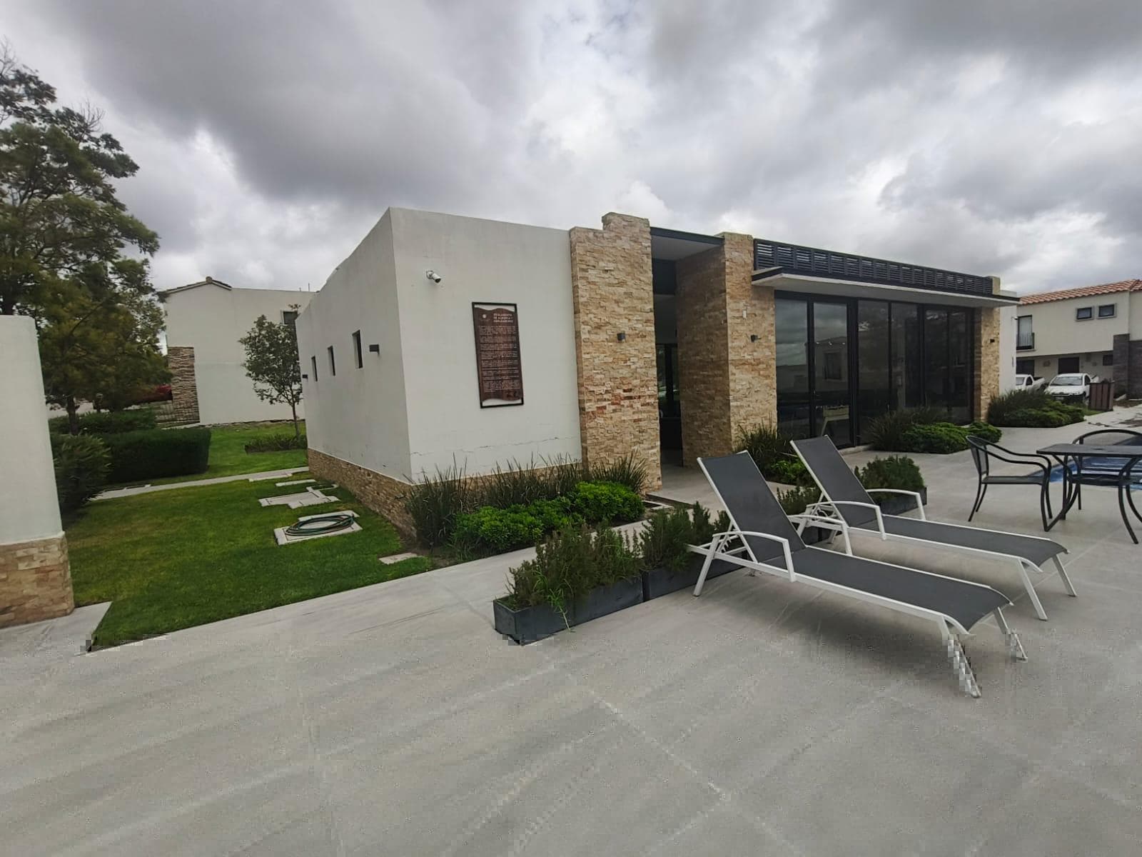 House in the Capital Sur Subdivision