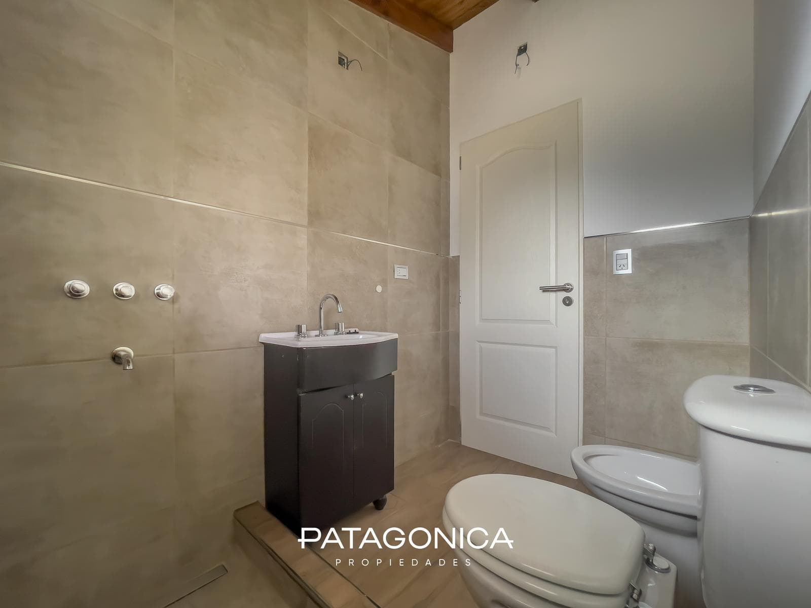 3-BEDROOM HOUSE IN BARRIO NORTE
