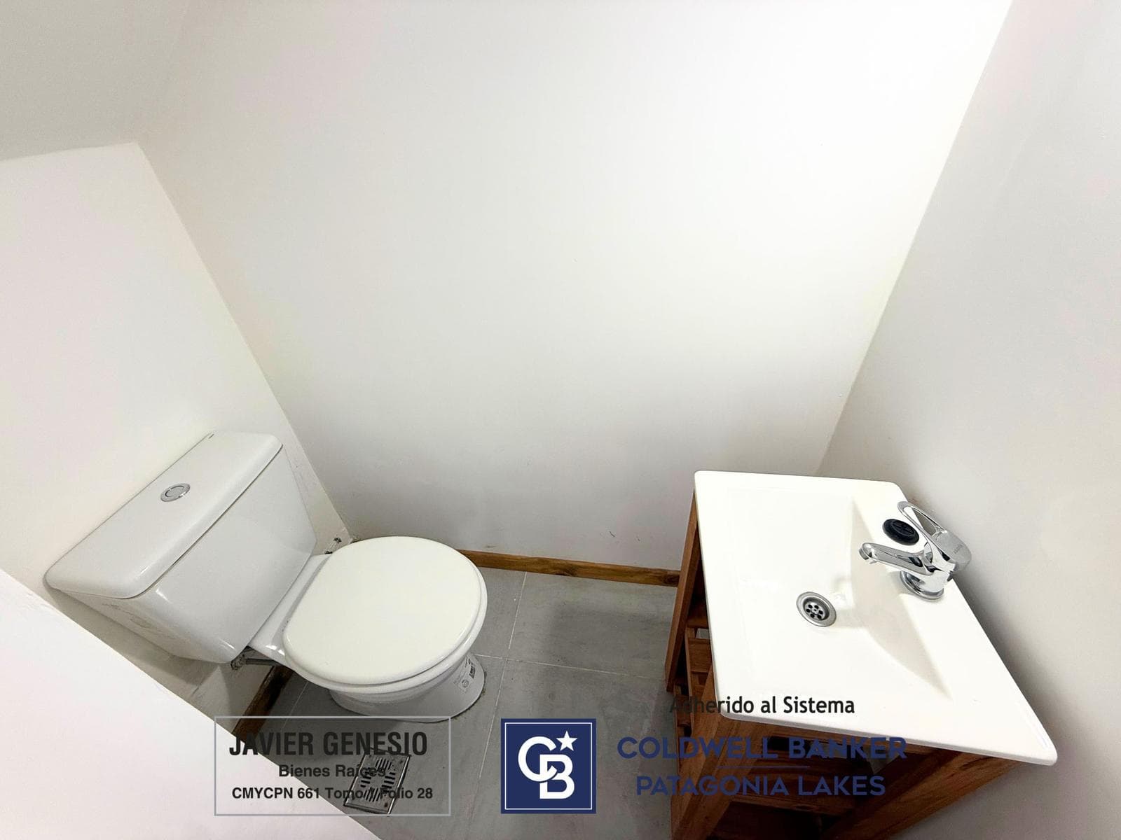 HOUSE FOR SALE, ELIGIBLE FOR MORTGAGE, 70 m², Barrio Norte - Villa La Angostura