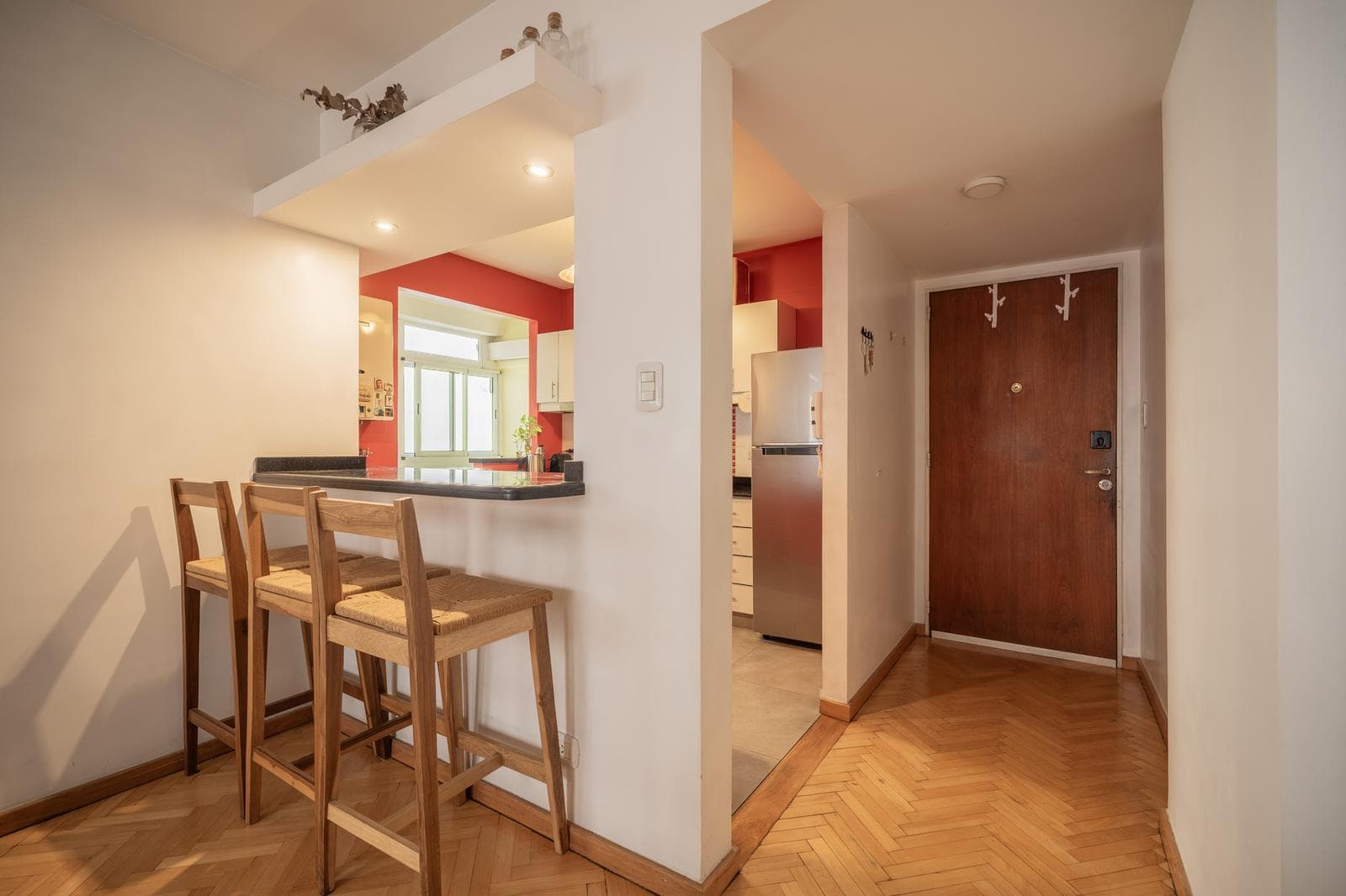 Apartment for Sale in Colegiales, Palpa: 3 rooms, 2 bedrooms, office, balcony, storage room