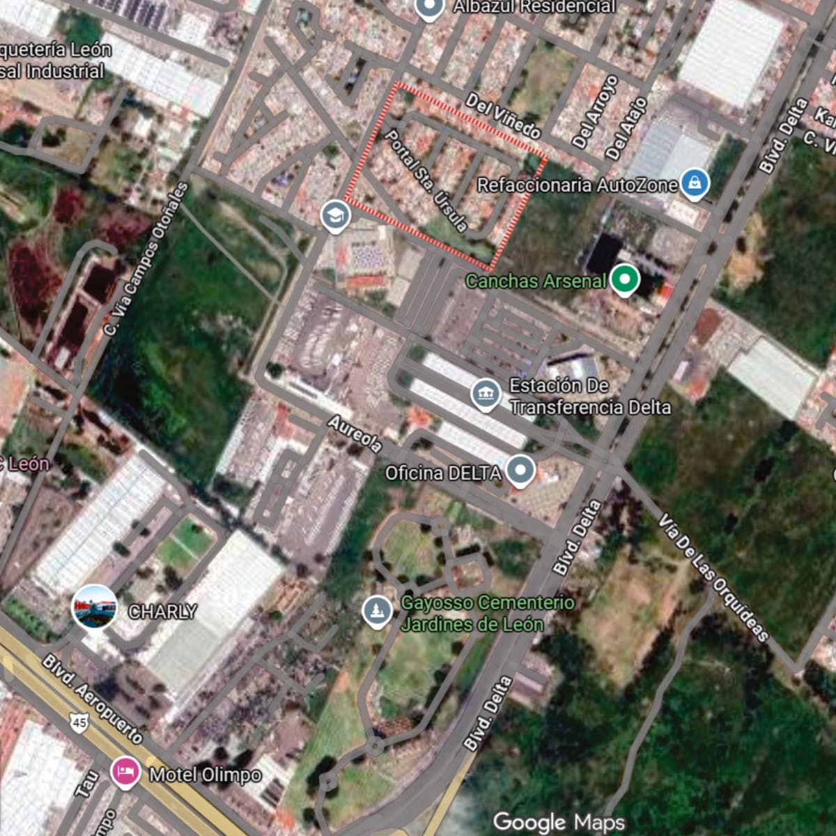 Casa de 3 Recámaras en esquina y con terreno excedente