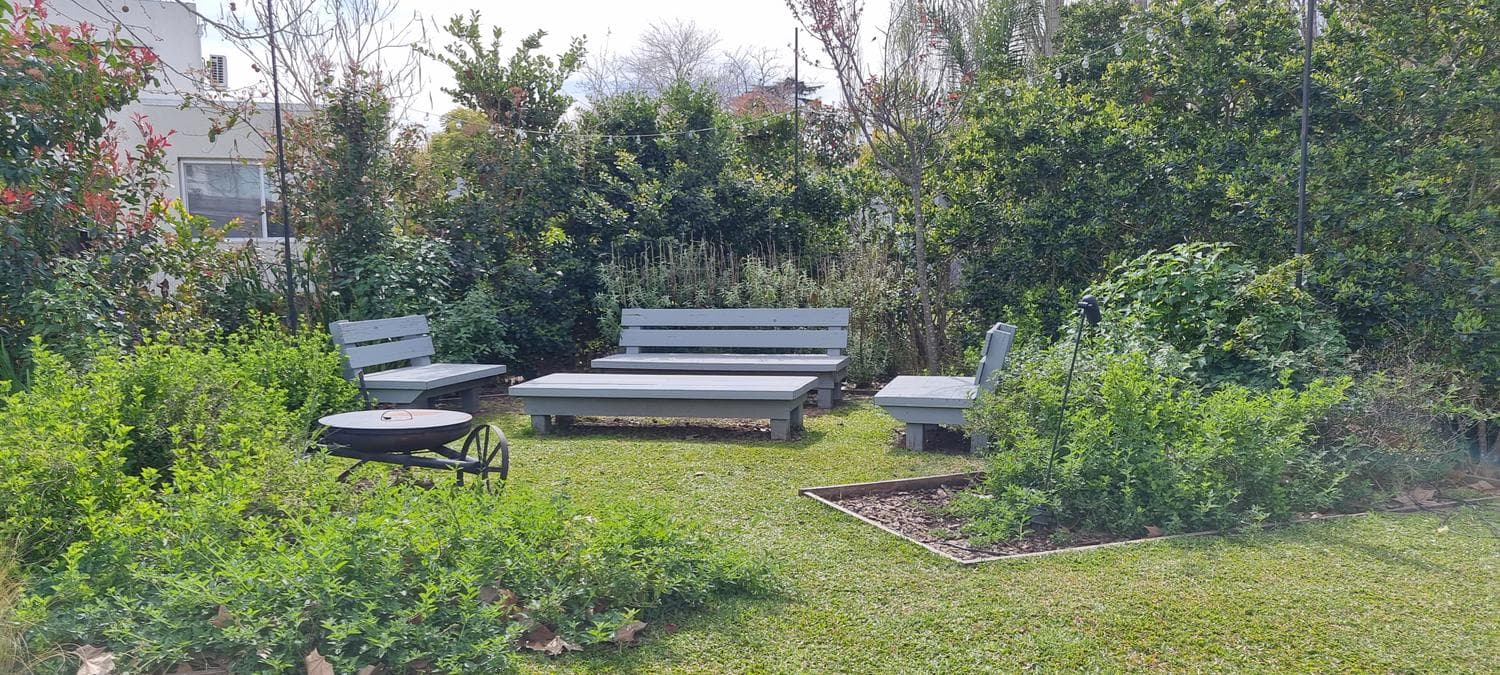House for short-term rent in Las Liebres, Panamericana Km 38, 4 bedrooms, garden, and pool