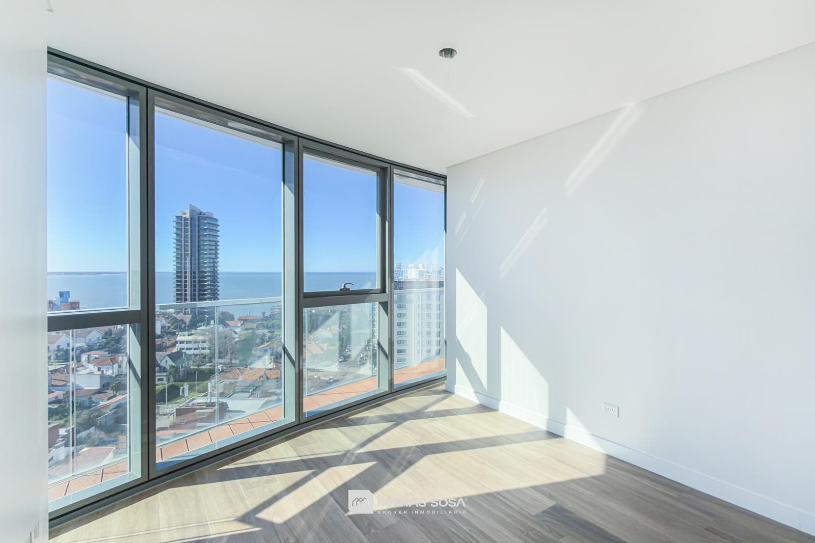 Venta - Departamento - 2 ambientes - Maral Explanada - Arq. Cesar Pelli