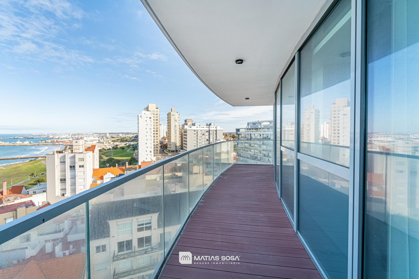 Venta - Departamento - 2 ambientes - Maral Explanada - Full Amenities - Arq. Cesar Pelli