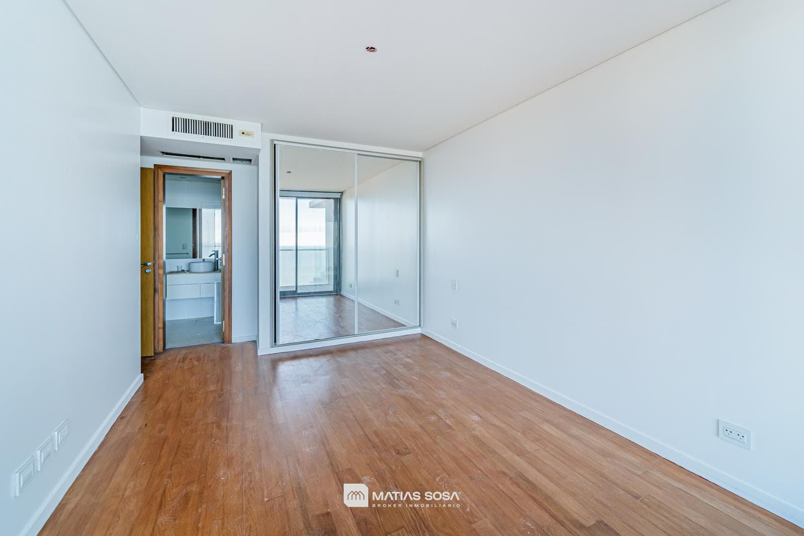 Venta - Departamento - 2 ambientes - Maral Explanada - Full Amenities - Arq. Cesar Pelli