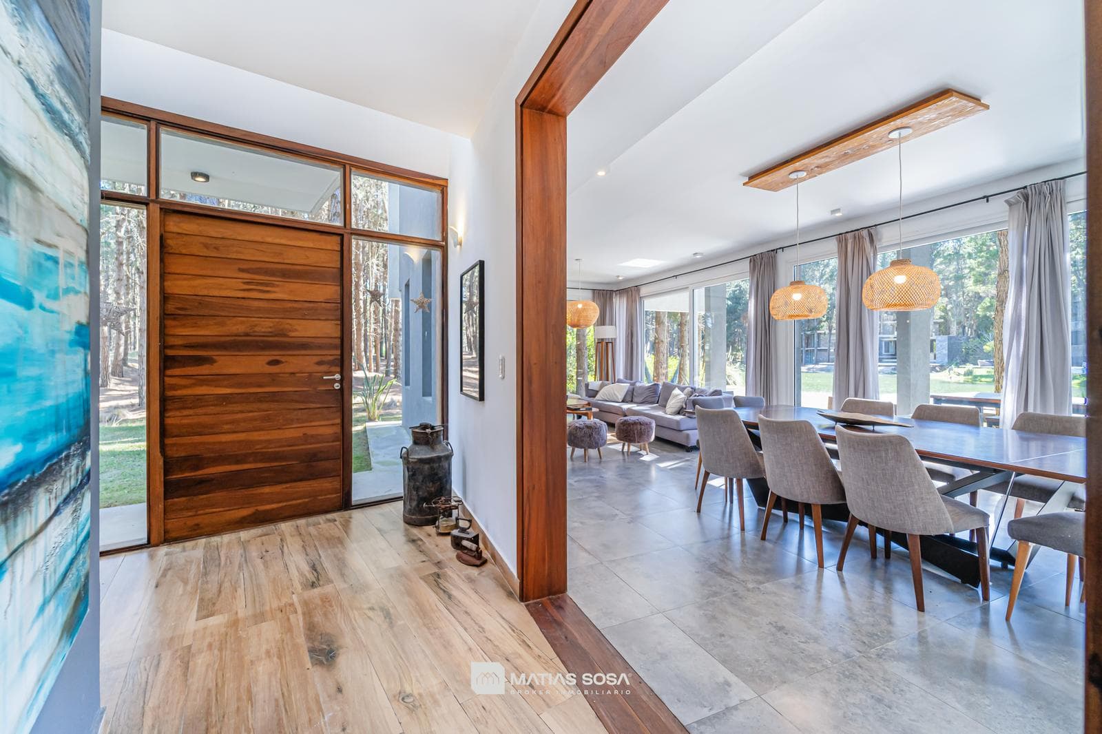 Venta - Casa 5 Ambientes Frente al Lago - Villarobles