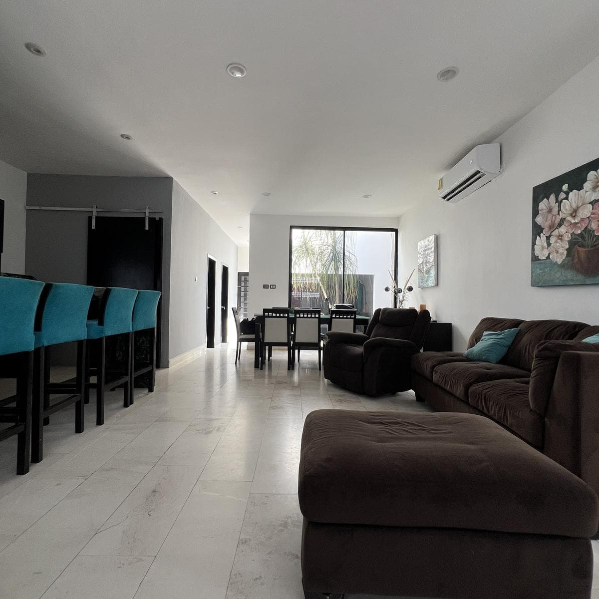 House - Lomas de la Rioja Subdivision