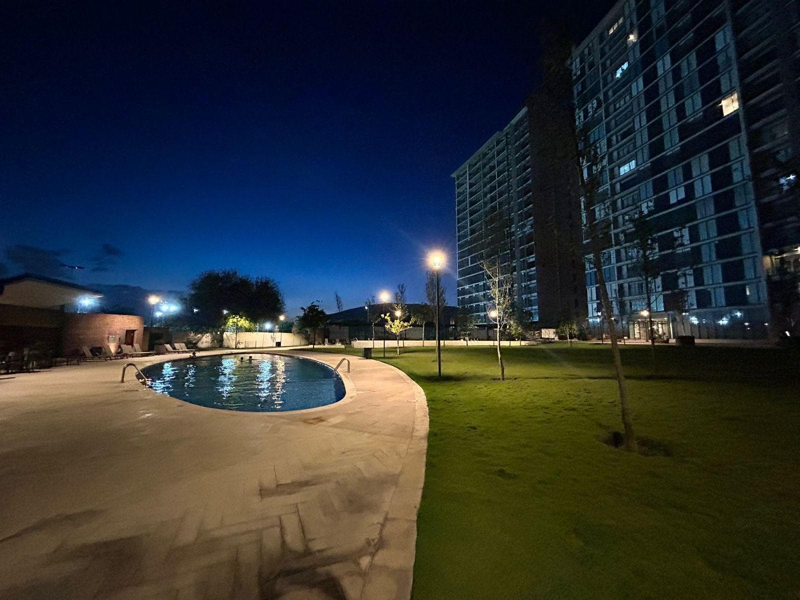 APARTMENT FOR RENT AT LA PROEZA TOWER 1