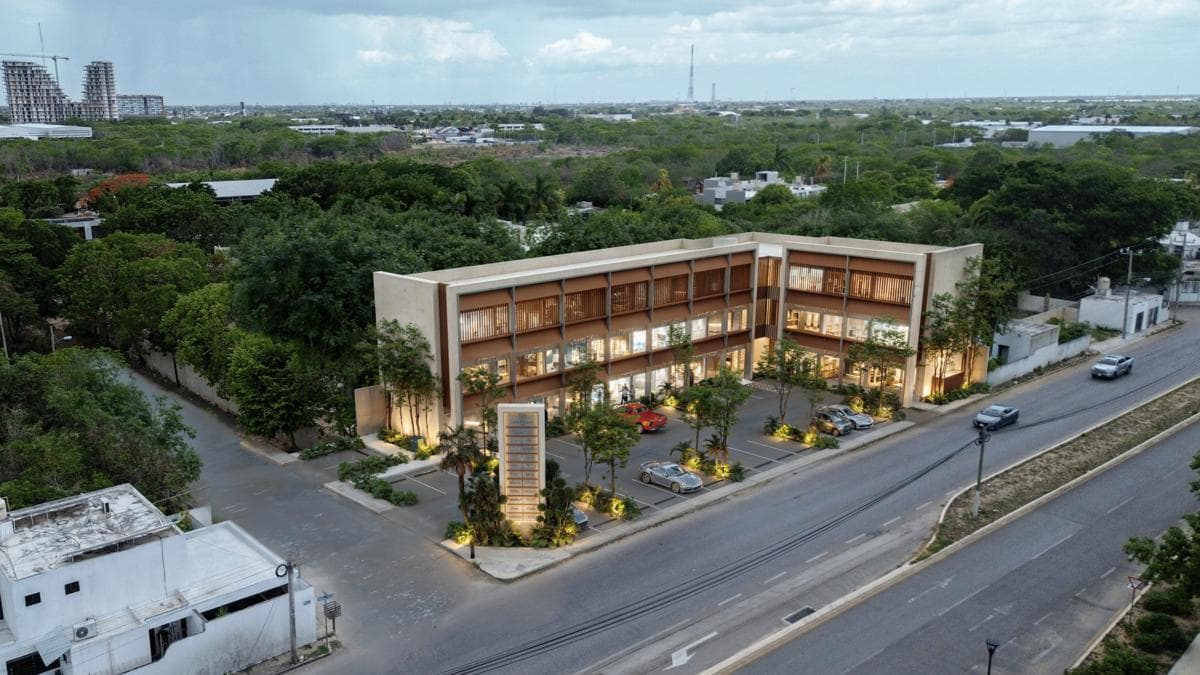 Medical Office for Sale in a Shopping Center in a High-Appreciation Area