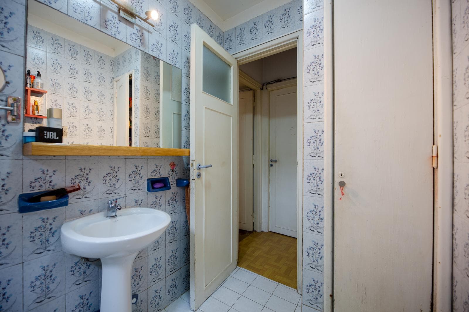 5-ROOM HOUSE FOR SALE WITH A YARD IN ALMAGRO - ON THE MAIN STREET - QUALIFIES FOR A MORTGAGE