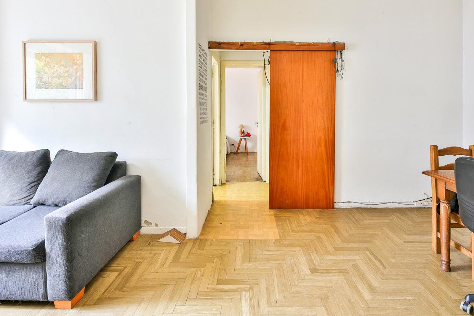 5-ROOM HOUSE FOR SALE WITH A YARD IN ALMAGRO - ON THE MAIN STREET - QUALIFIES FOR A MORTGAGE