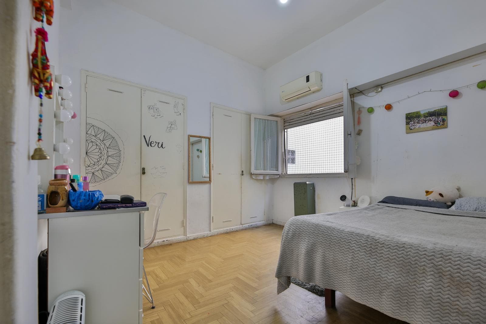 5-ROOM HOUSE FOR SALE WITH A YARD IN ALMAGRO - ON THE MAIN STREET - QUALIFIES FOR A MORTGAGE