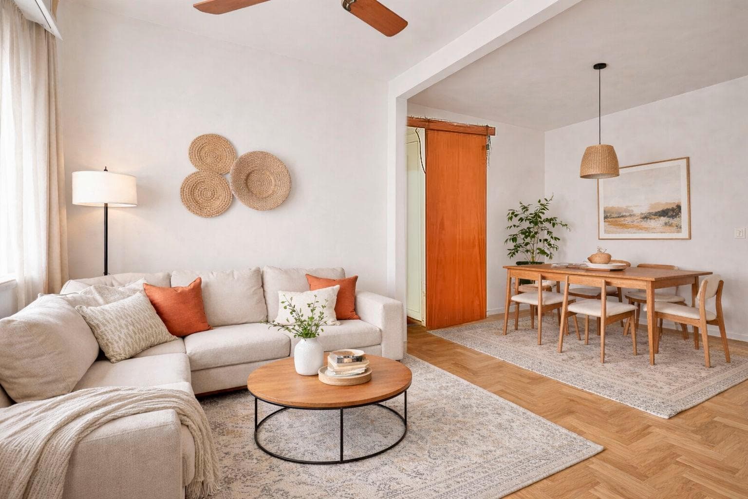 5-ROOM HOUSE FOR SALE WITH A YARD IN ALMAGRO - ON THE MAIN STREET - QUALIFIES FOR A MORTGAGE