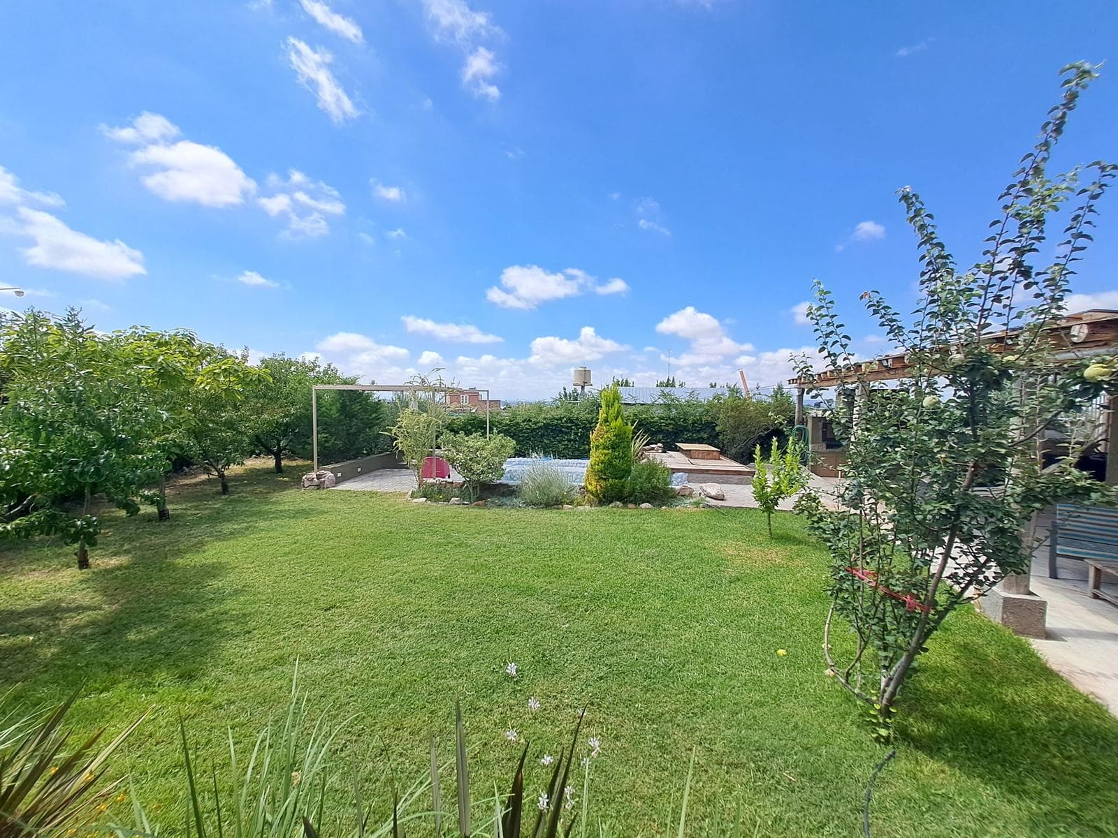 House for Sale, with Garden and Pool - Balcón de la Sierra Gated Community