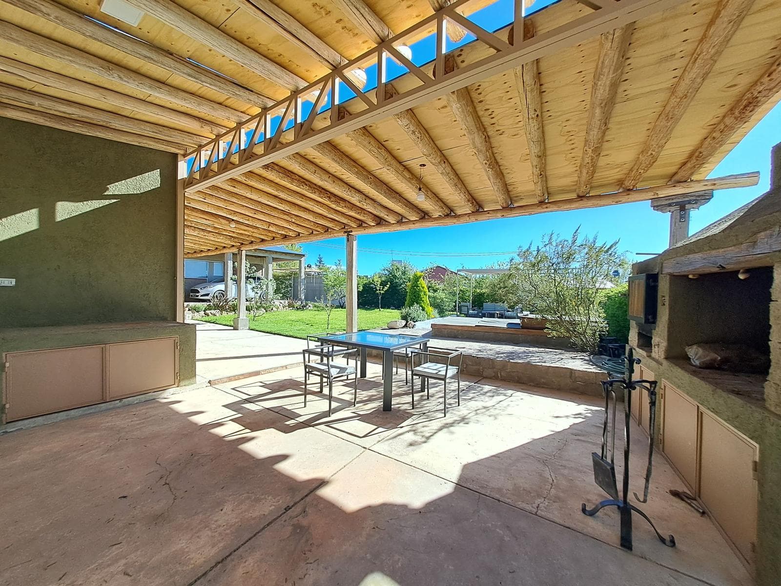 House for Sale, with Garden and Pool - Balcón de la Sierra Gated Community