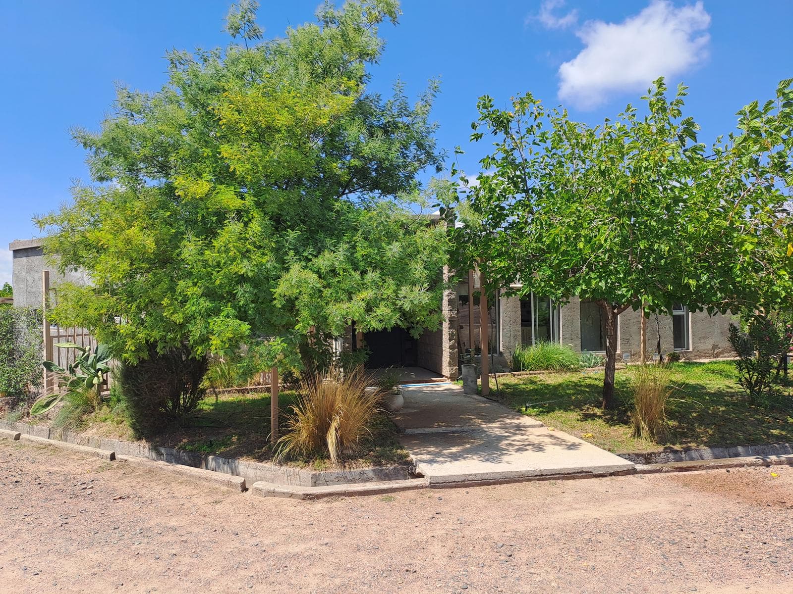 House for Sale, with Garden and Pool - Balcón de la Sierra Gated Community