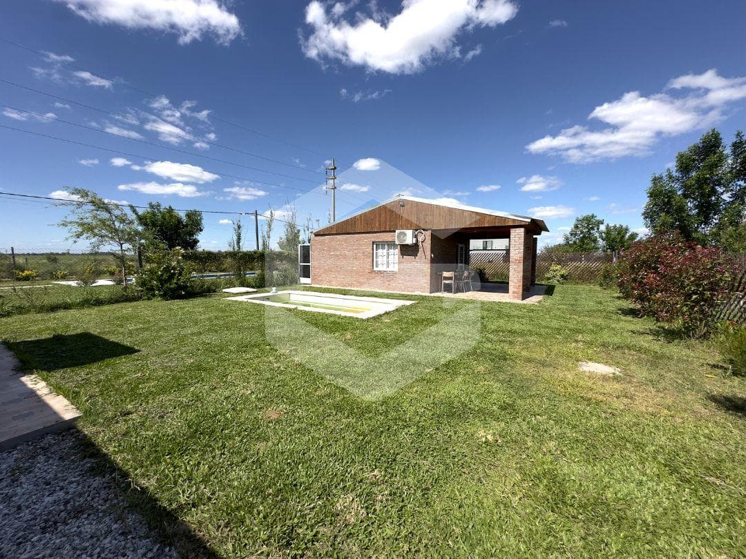 House in Roldán