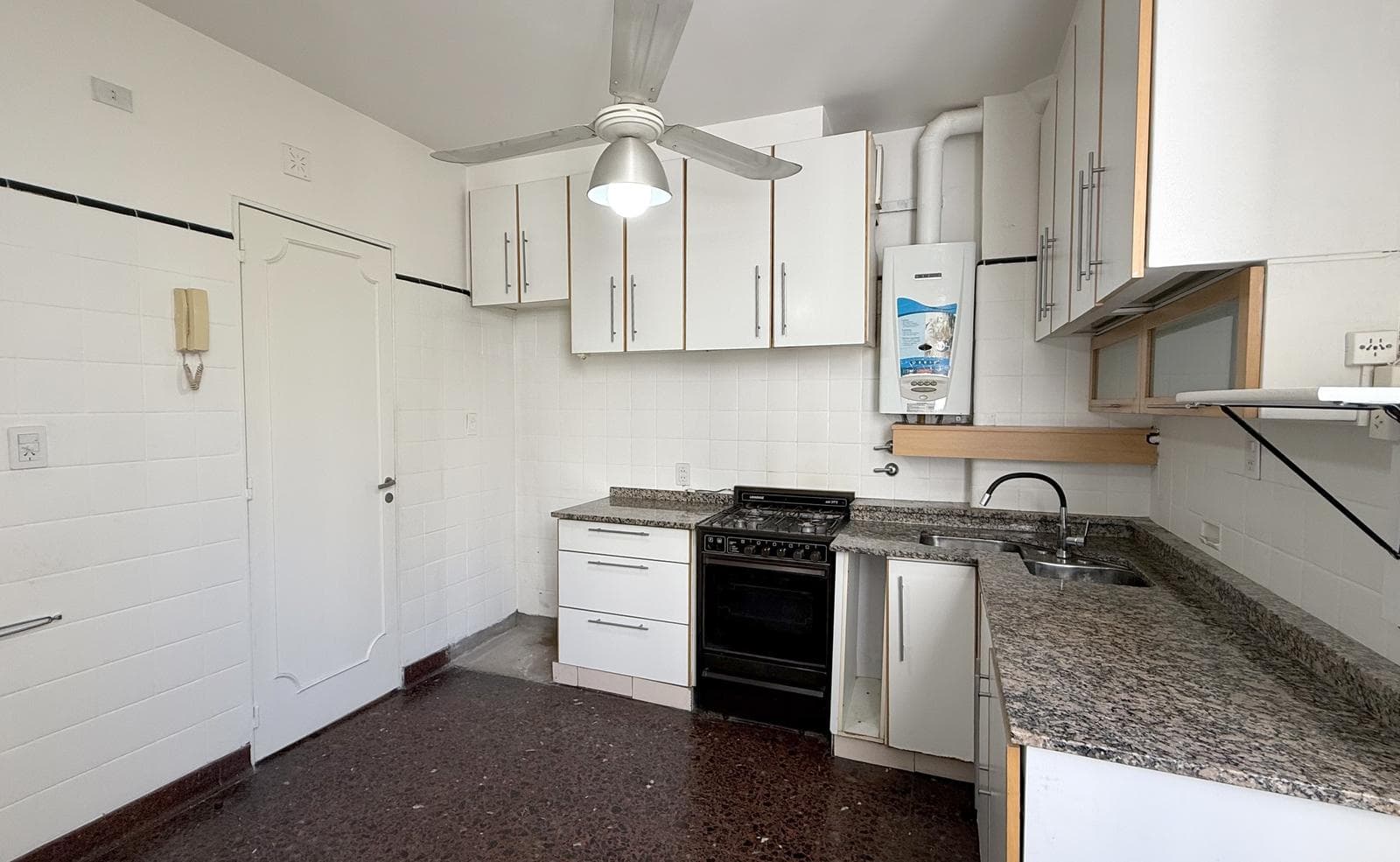 4-room apartment for sale in Belgrano.