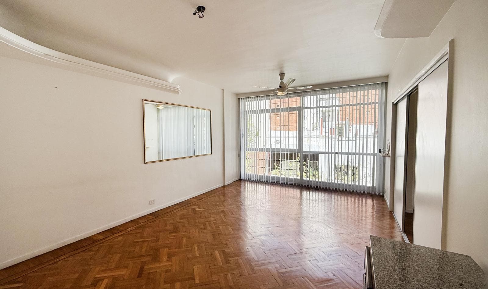 4-room apartment for sale in Belgrano.