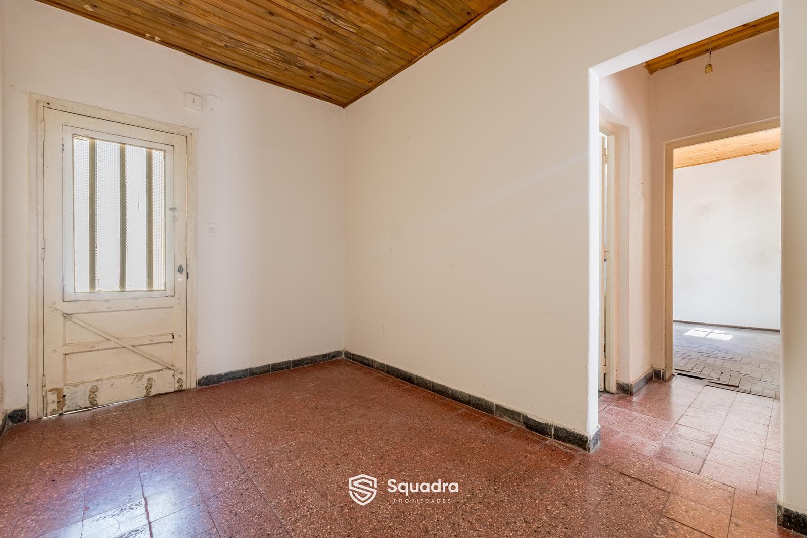 FOR SALE - Single-hall layout, NOT a PH, 2 bedrooms - Bella Vista, Rosario.