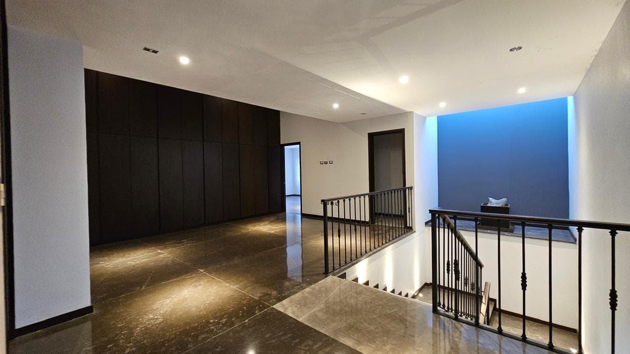 FOR SALE: BEAUTIFUL CONTEMPORARY-STYLE HOME IN LA GRAN RESERVA, LOMAS DE ANGELOPOLIS