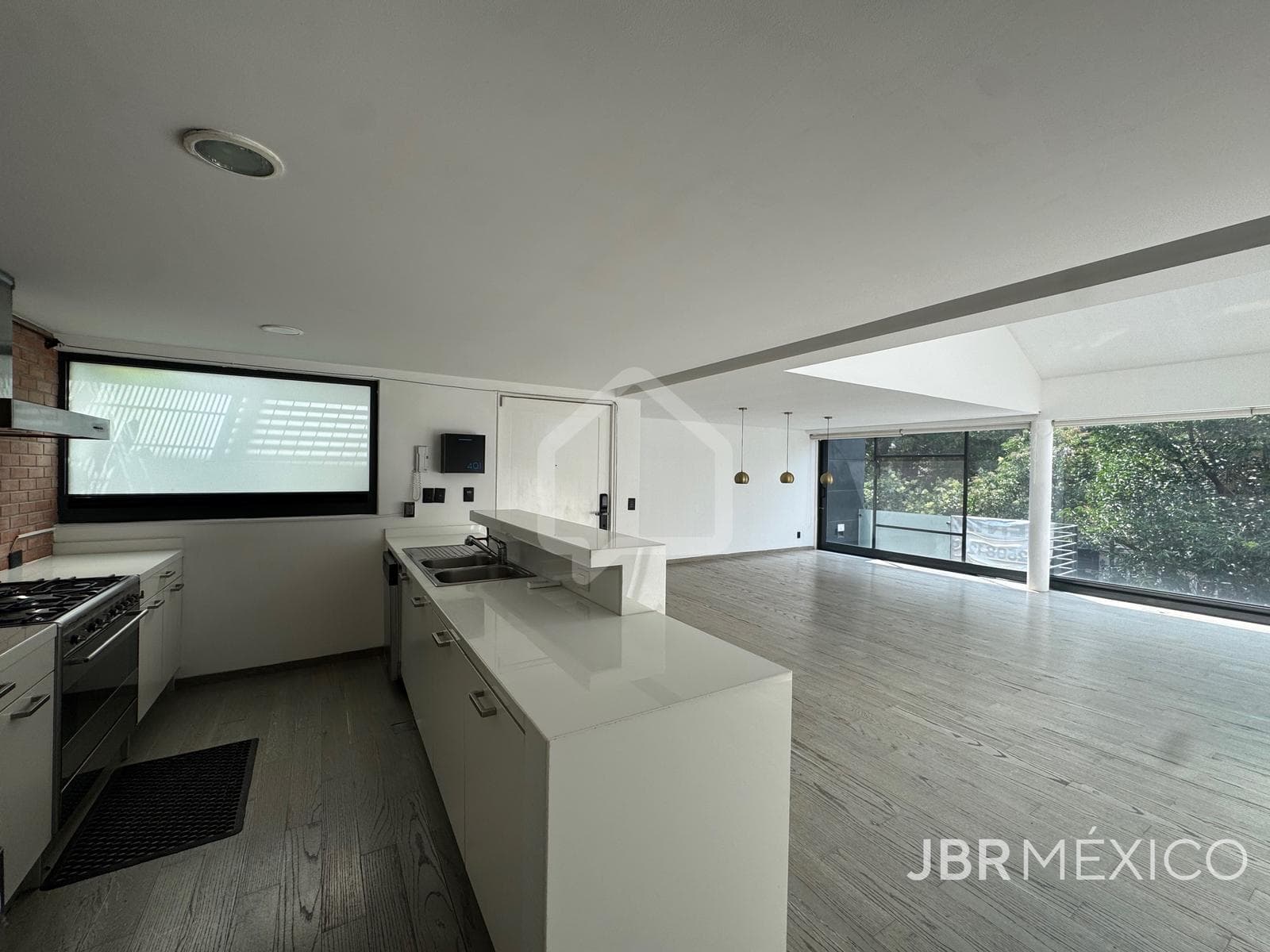 Apartment within walking distance of the Masaryk modern building