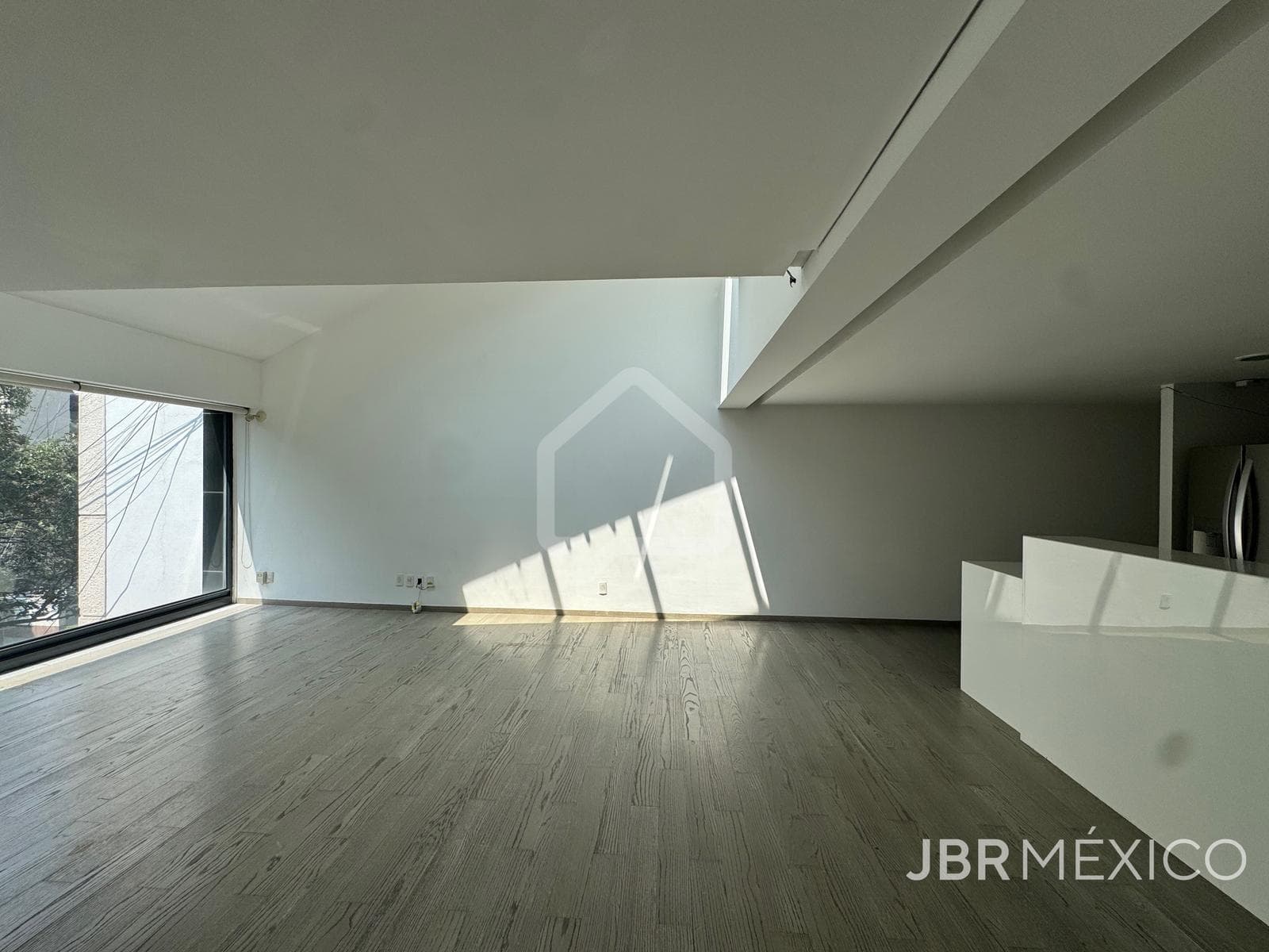 Apartment within walking distance of the Masaryk modern building