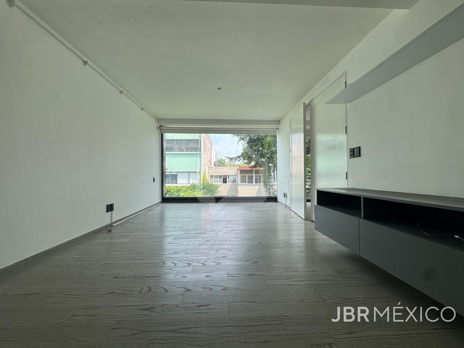 Apartment within walking distance of the Masaryk modern building