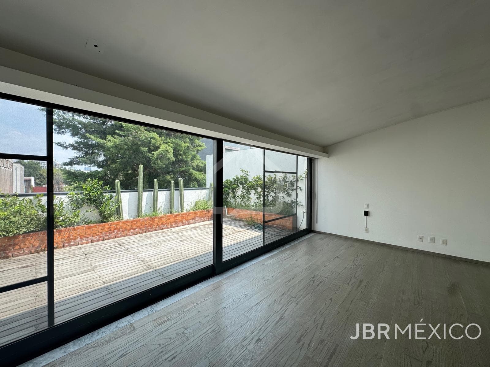 Apartment within walking distance of the Masaryk modern building