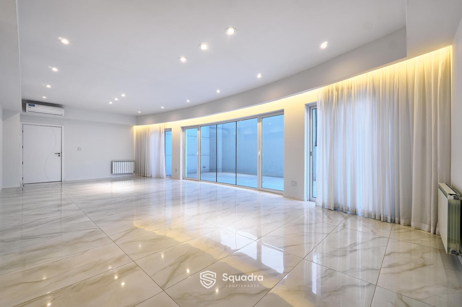 FOR SALE | TRADE - 2-bedroom apartment with a patio. Premium amenities - Alberdi, Rosario.