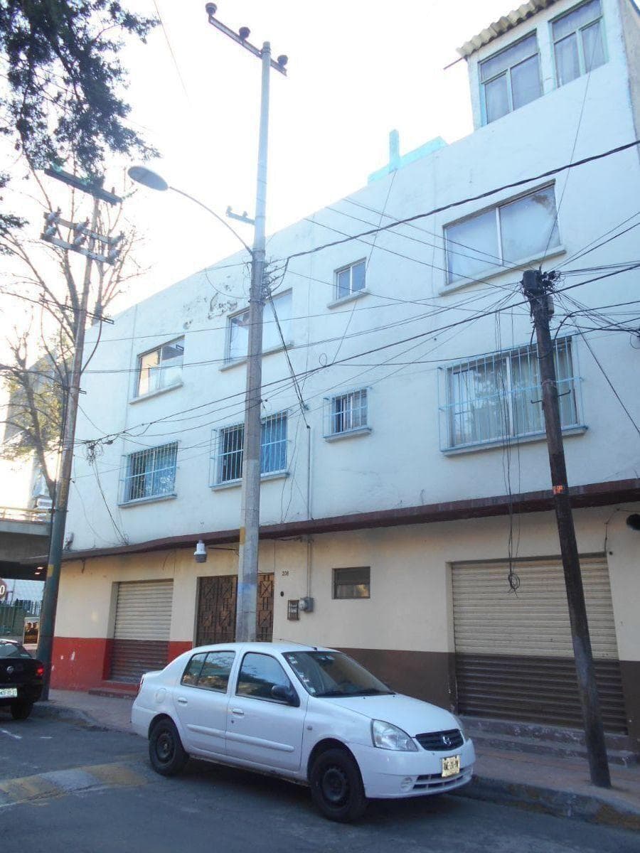 Corner Lot on Río San Joaquín: Development Opportunity on 188 m² of Land