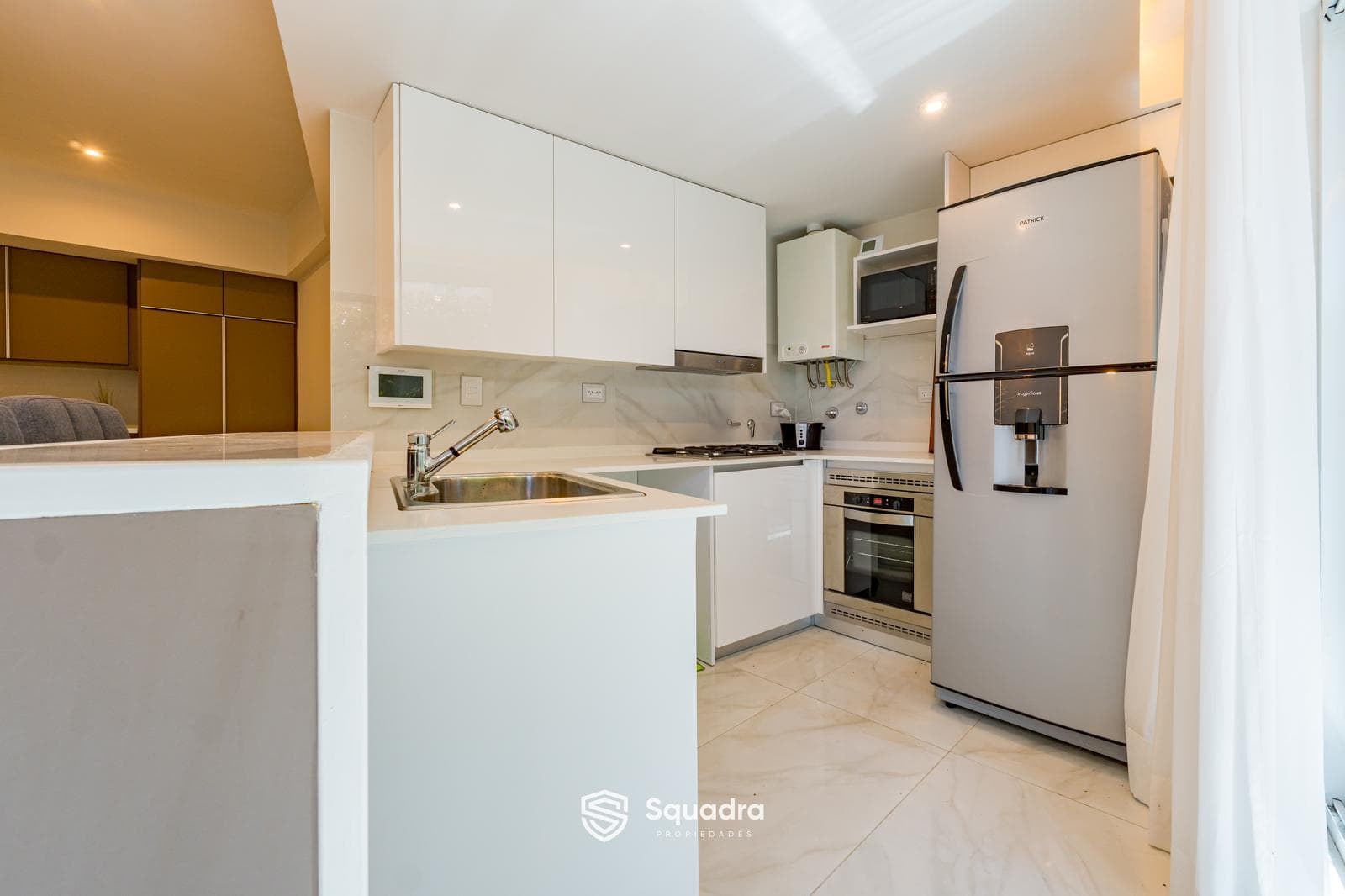 FOR SALE | TRADE - Studio apartment with garage and patio. Premium amenities - Alberdi, Rosario.