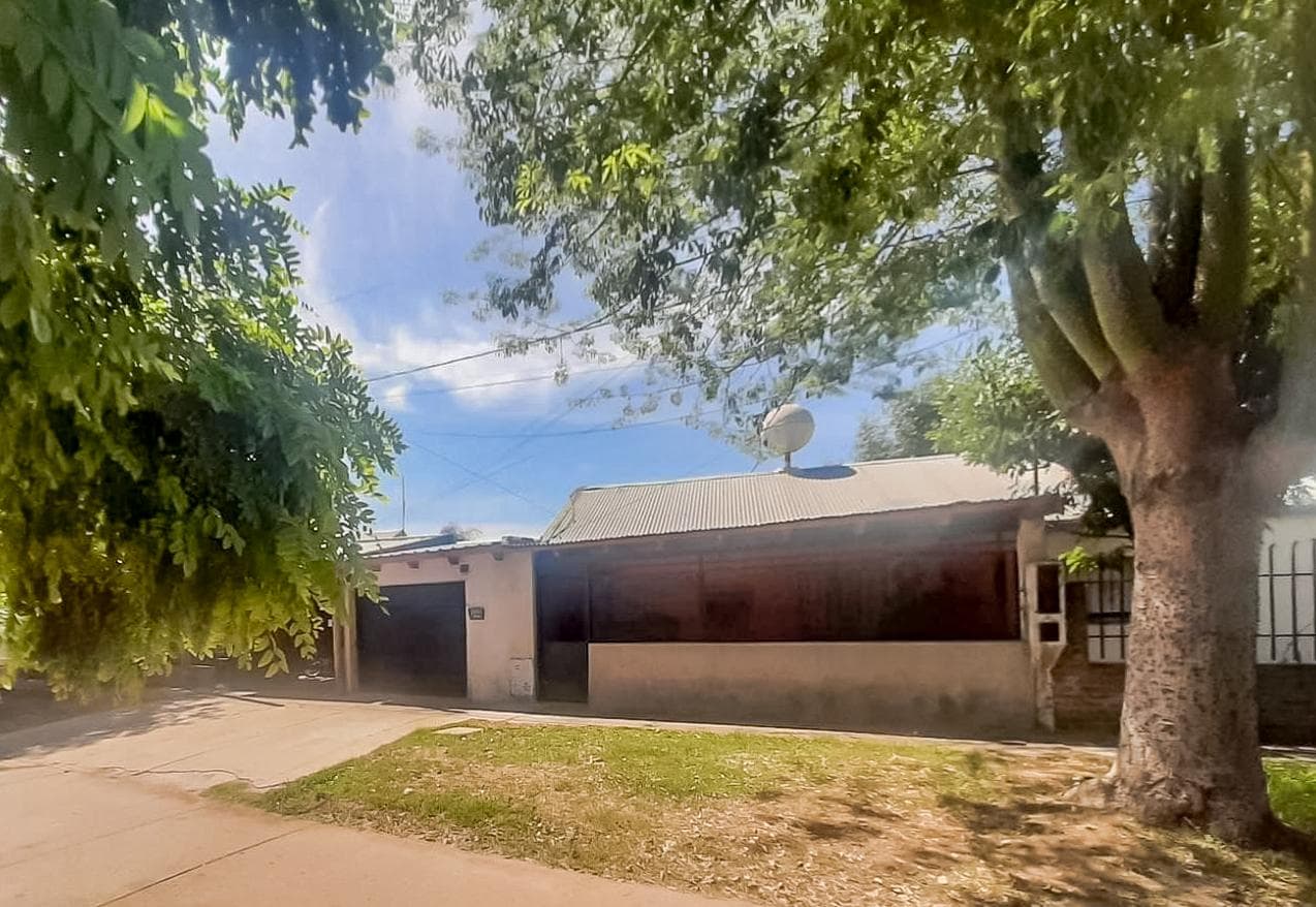 FOR SALE | TRADE - 3-bedroom house with garage - Acindar neighborhood, Rosario.