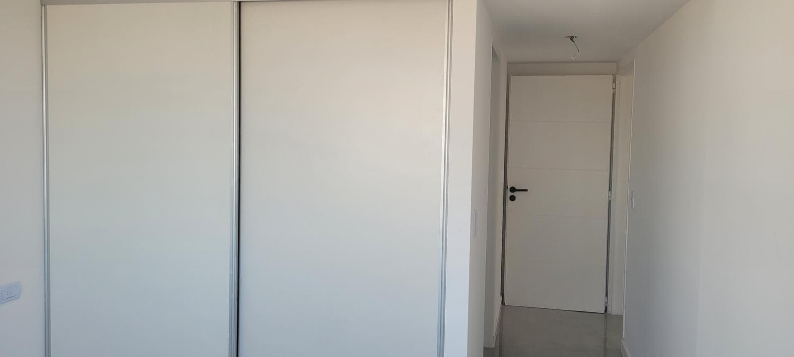 3-Room Apartment with River Views on Brickell Boulevard, Tigre