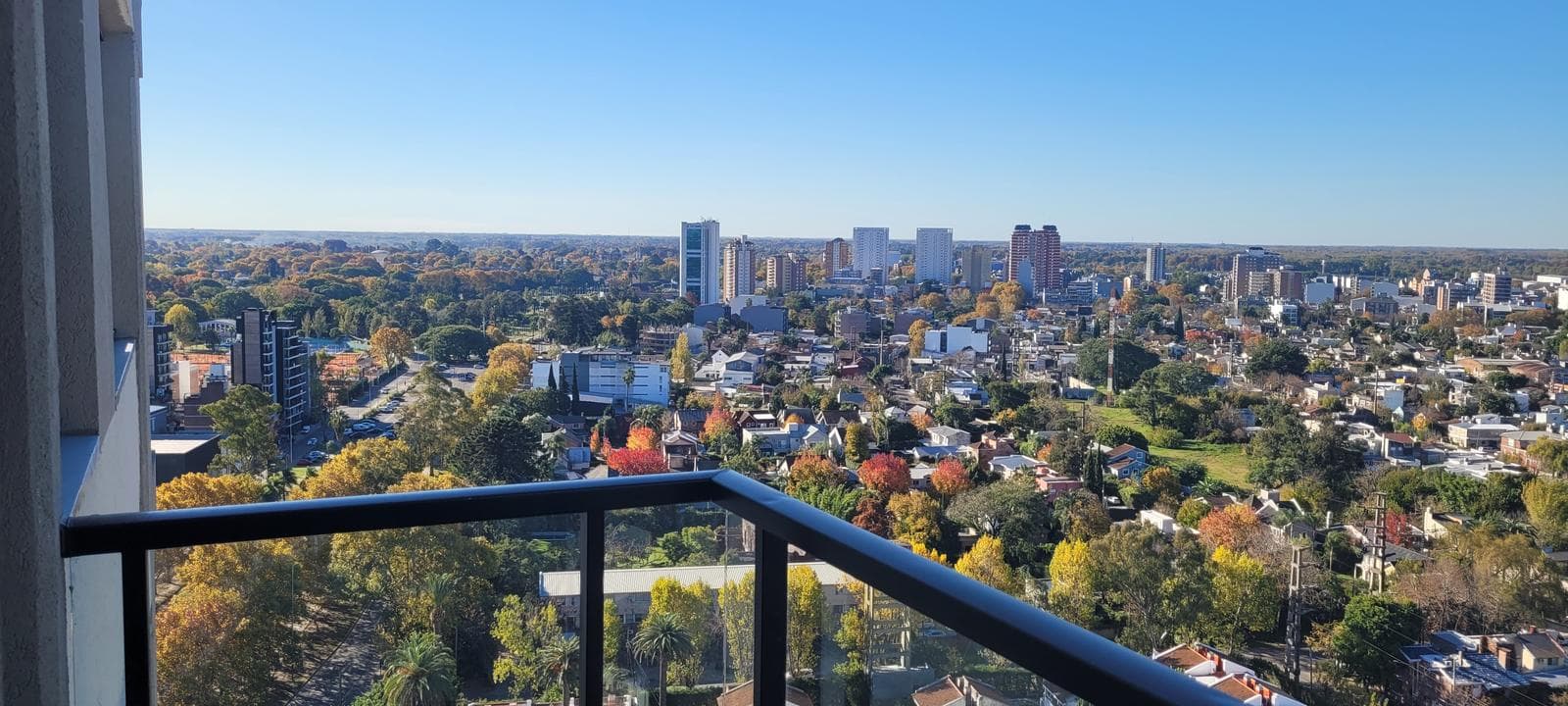 3-Room Apartment with River Views on Brickell Boulevard, Tigre