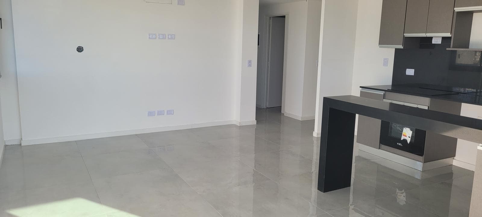 3-Room Apartment with River Views on Brickell Boulevard, Tigre