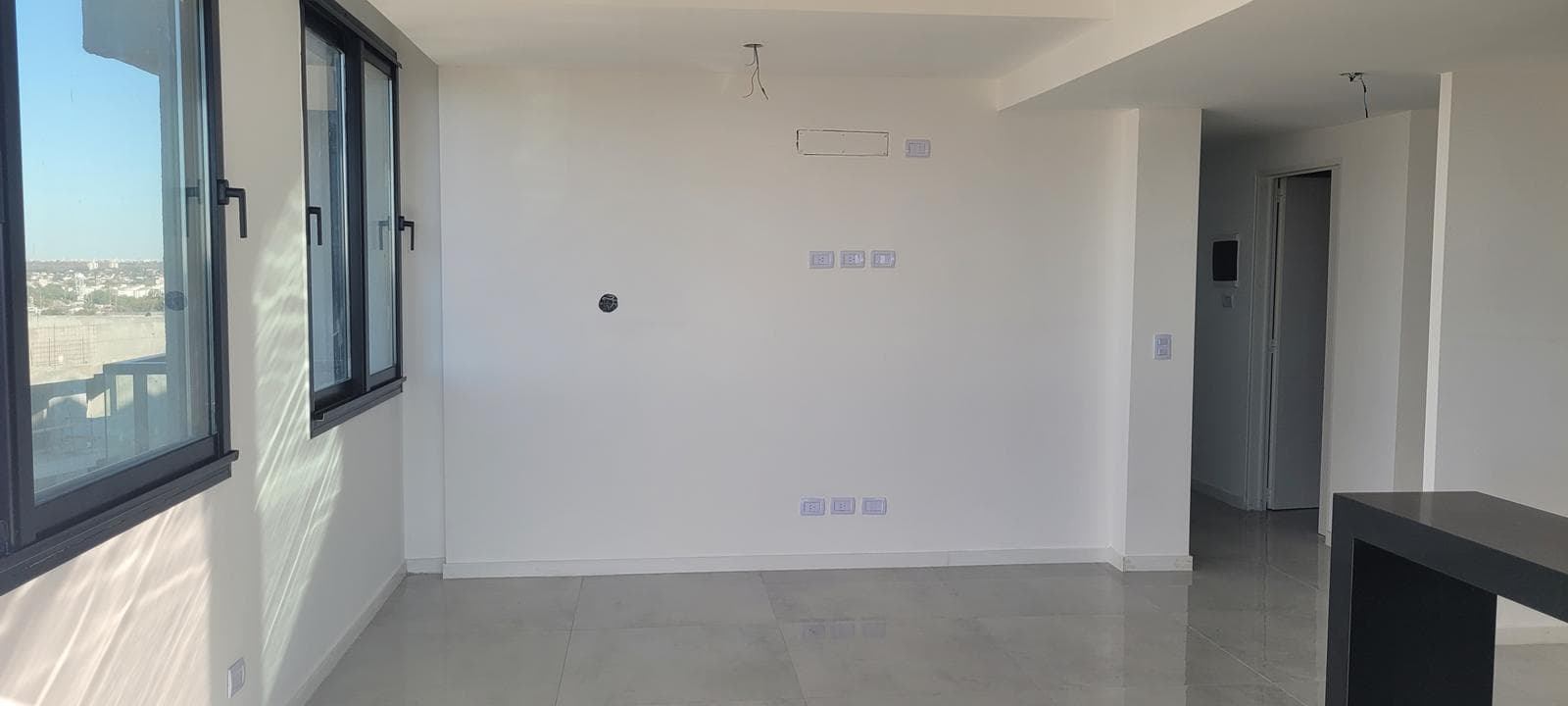 3-Room Apartment with River Views on Brickell Boulevard, Tigre