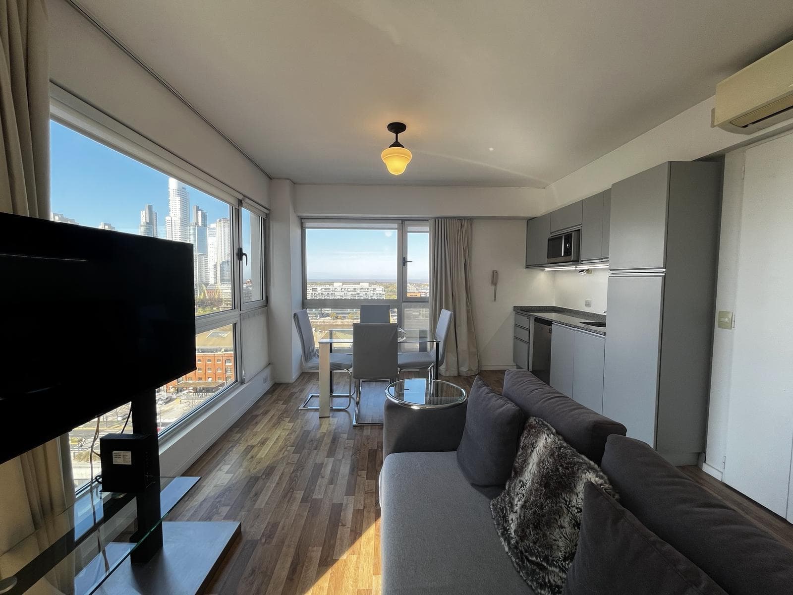 Studio Apartment for Sale in Quartier Madero with a Parking Space!!! Amenities!!