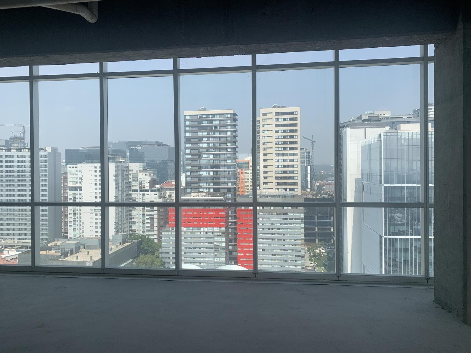 612 m² Premium Office Space on Río San Joaquín with Spectacular Views