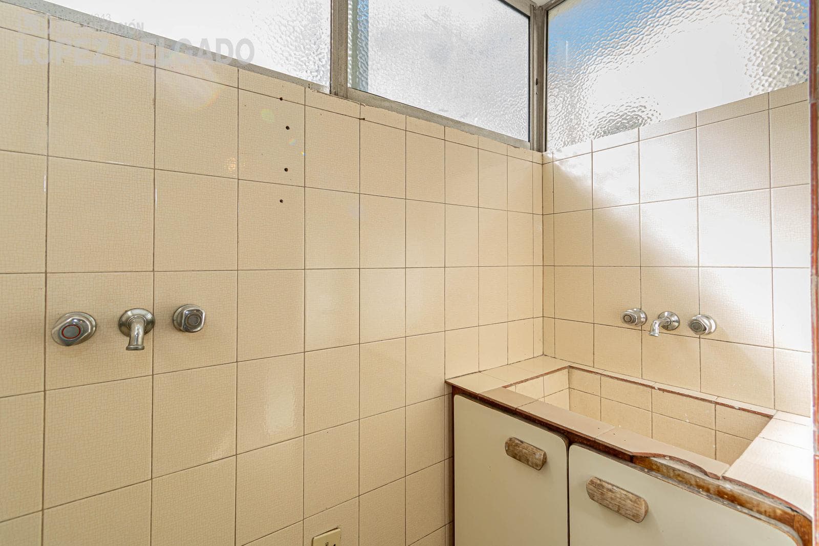 2-room apartment near the shopping center in Villa del Parque. QUALIFIES FOR A LOAN.