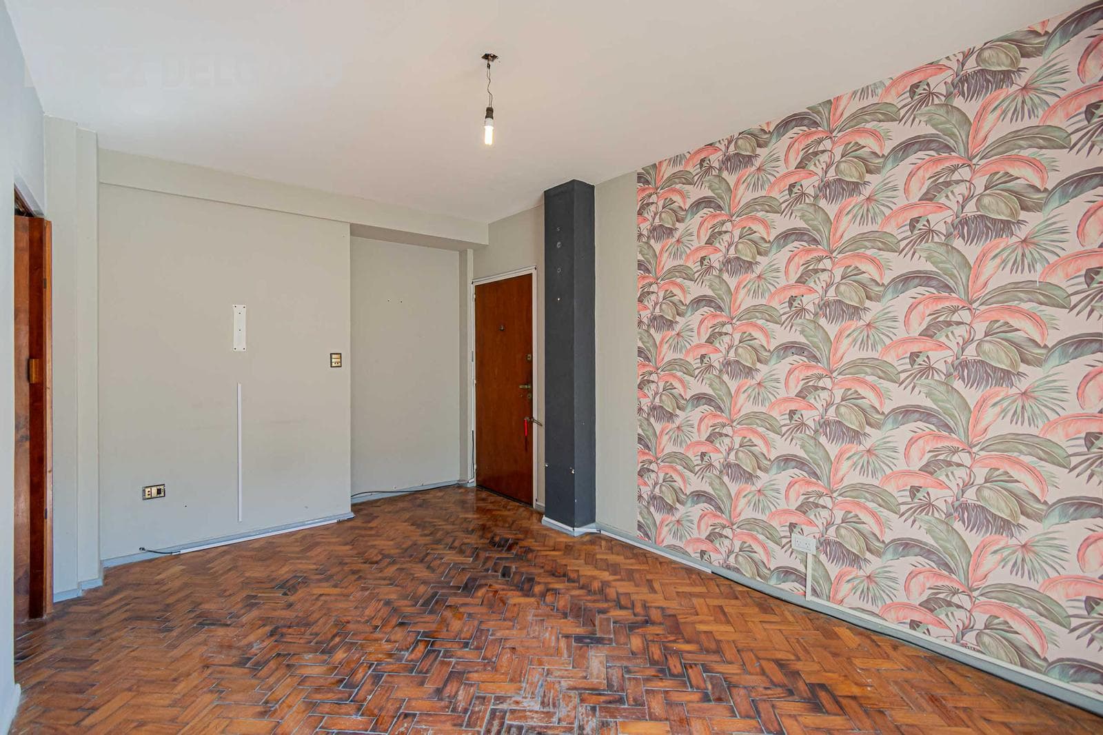 2-room apartment near the shopping center in Villa del Parque. QUALIFIES FOR A LOAN.