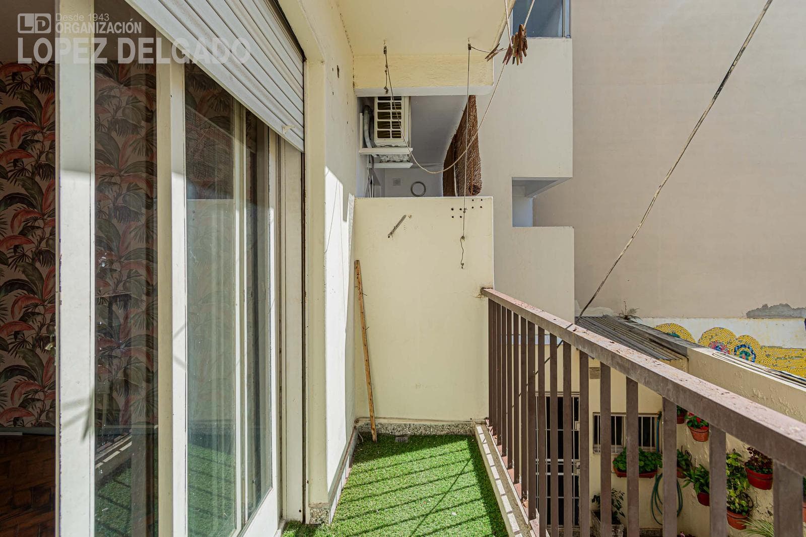 2-room apartment near the shopping center in Villa del Parque. QUALIFIES FOR A LOAN.