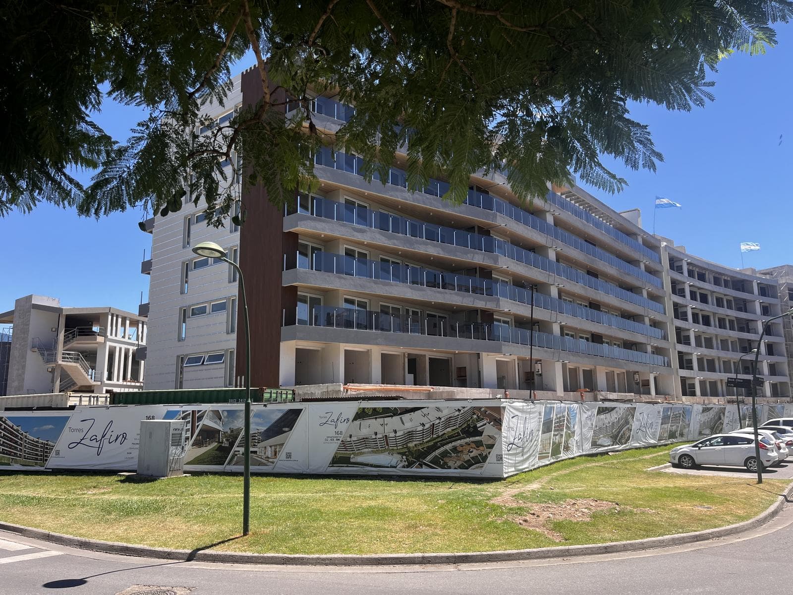 Financed Apartment - 2 bedrooms - balcony/terrace - assigned parking space - Nordelta Centro, Zafiro