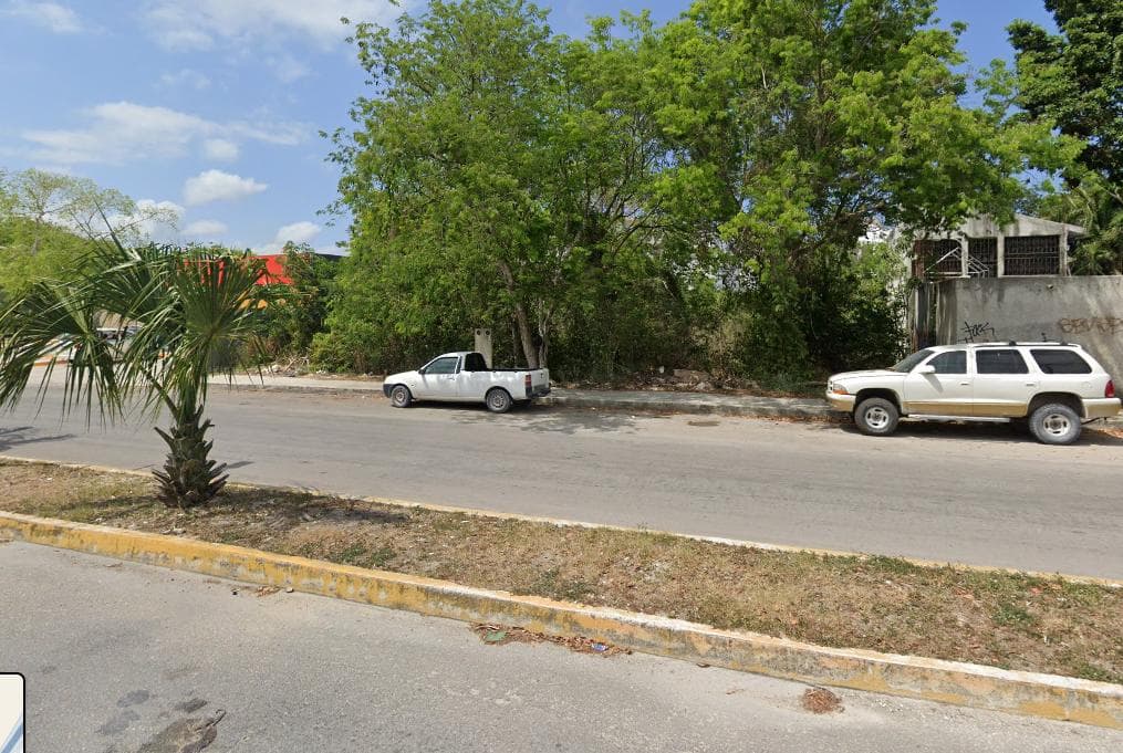 Mixed-Use Land on Andrés Quintana Roo Avenue