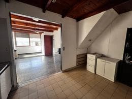 PH-STYLE HOUSE FOR SALE: 4 ROOMS, NO MAINTENANCE FEES, WITH A TERRACED BALCONY IN SAN ANDRES