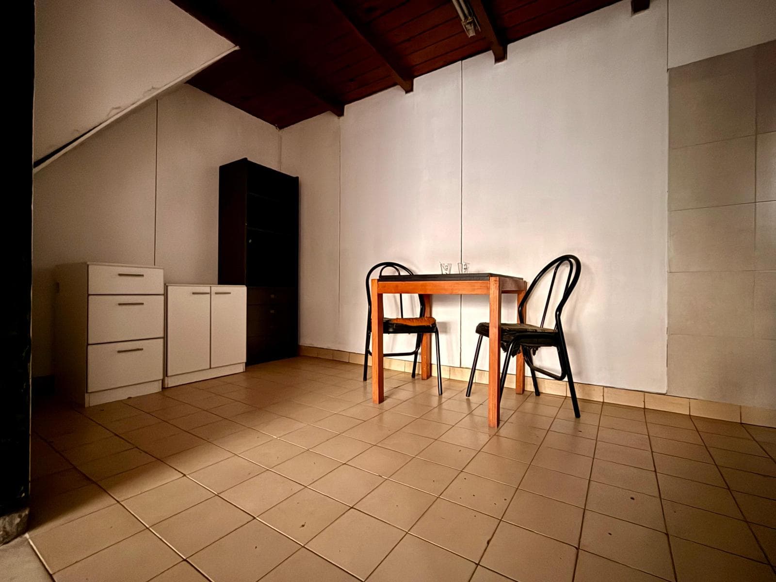PH-STYLE HOUSE FOR SALE: 4 ROOMS, NO MAINTENANCE FEES, WITH A TERRACED BALCONY IN SAN ANDRES