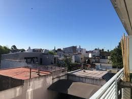APARTMENT FOR SALE WITH BALCONY AND DOOR IN THE PENTAGONO NEIGHBORHOOD OF LINIERS