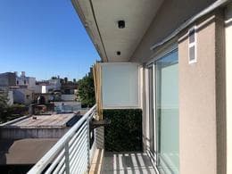 APARTMENT FOR SALE WITH BALCONY AND DOOR IN THE PENTAGONO NEIGHBORHOOD OF LINIERS