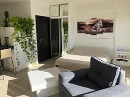 APARTMENT FOR SALE WITH BALCONY AND DOOR IN THE PENTAGONO NEIGHBORHOOD OF LINIERS
